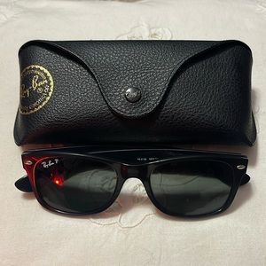 Ray-Ban
RB2132 WAYFARER CLASSIC